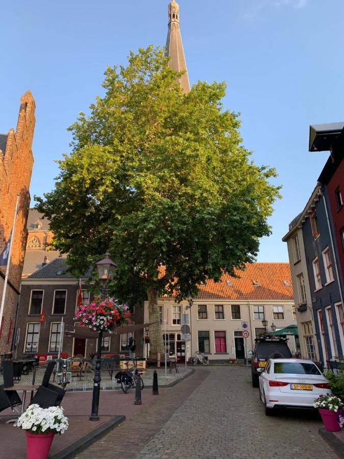 Het Rode Pakhuis Doesburg Buitenkant foto