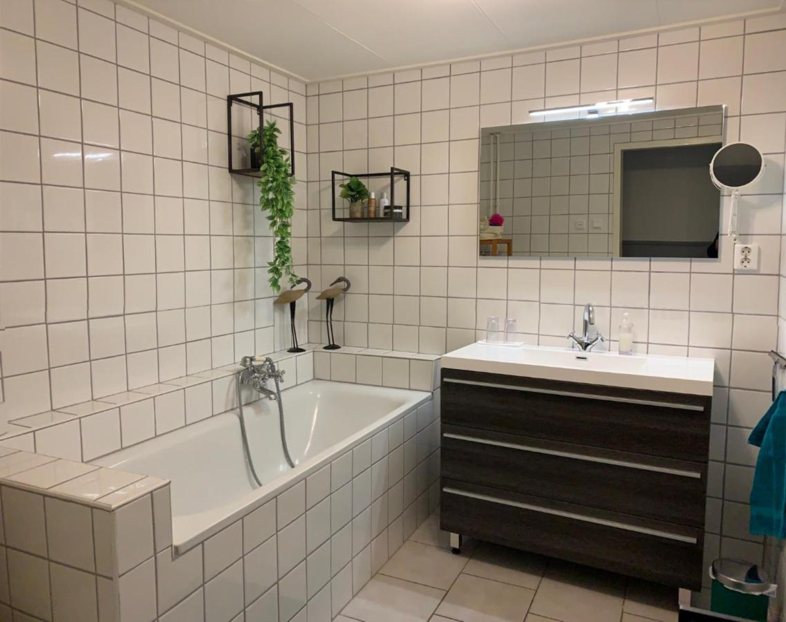 Het Rode Pakhuis Doesburg Buitenkant foto